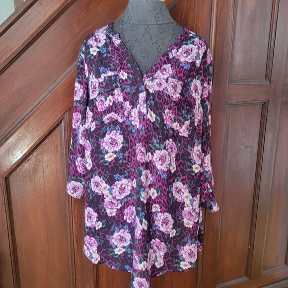 Torrid Womens Floral & Animal Print Blouse Size 0 Large - Picture 1 of 6